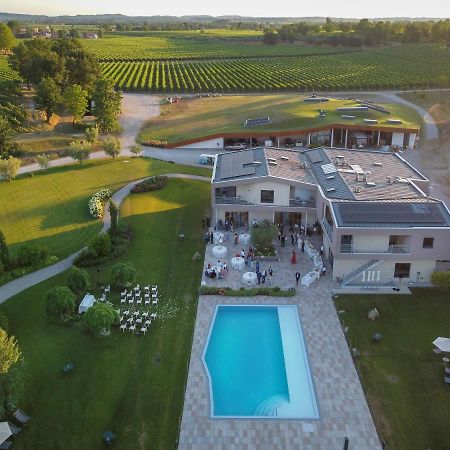 Cobue "Wine Resort & Spa" Поццоленґо Екстер'єр фото